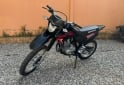 Motos - Honda TORNADO XR 250 2024 Nafta 3800Km - En Venta