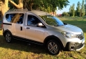 Utilitarios - Renault Kangoo Stepway 2023 Nafta 39500Km - En Venta