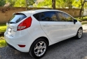 Autos - Ford Fiesta kinetic titanium 2012 Nafta 130000Km - En Venta