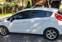 Autos - Ford Fiesta kinetic titanium 2012 Nafta 130000Km - En Venta