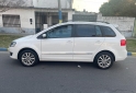 Autos - Volkswagen Suran 2014 GNC 72000Km - En Venta