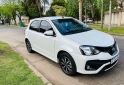 Autos - Toyota Etios XLS 2023 Nafta 5800Km - En Venta