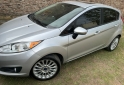 Autos - Ford fiesta kinetic 2014 Nafta 130000Km - En Venta