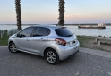 Autos - Peugeot 208 Allure 2013 Nafta 153000Km - En Venta