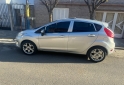 Autos - Ford Fiesta kinetic titanium 2013 Nafta 133000Km - En Venta