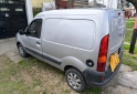 Utilitarios - Renault Kangoo confort 1.6 16v 2010 GNC 179000Km - En Venta