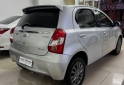 Autos - Toyota ETIOS 2014 Nafta 120000Km - En Venta