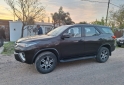 Camionetas - Toyota Hilux SW4 SR 2.8 2018 Diesel 60000Km - En Venta