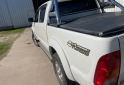 Camionetas - Toyota Hilux SRV 2005 Diesel 410000Km - En Venta