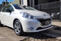 Autos - Peugeot 208 2013 Nafta 105000Km - En Venta