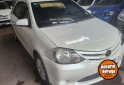 Autos - Toyota Etios 2016 Nafta 110000Km - En Venta