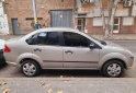 Autos - Ford Fiesta max 2007 Nafta 179000Km - En Venta