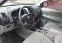 Camionetas - Toyota HILUX SRV 3.0 4X4 2005 Diesel 300000Km - En Venta