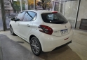 Autos - Peugeot 208 2017 Nafta 102000Km - En Venta