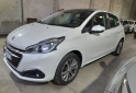 Autos - Peugeot 208 2017 Nafta 102000Km - En Venta