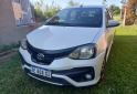 Autos - Toyota etios 2021 GNC 73000Km - En Venta