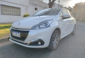 Autos - Peugeot 208 2019 Nafta 28500Km - En Venta