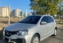 Autos - Toyota Etios 2017 Nafta 97000Km - En Venta