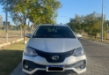 Autos - Toyota Etios 2017 Nafta 97000Km - En Venta