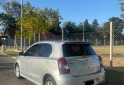 Autos - Toyota Etios 2017 Nafta 97000Km - En Venta