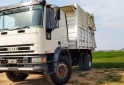 Camiones y Gras - Iveco con volcadora paletera - En Venta