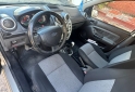 Autos - Ford Fiesta Max 2010 GNC 190000Km - En Venta