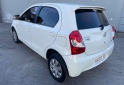 Autos - Toyota Etios 2016 Nafta 103000Km - En Venta