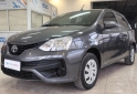 Autos - Toyota ETIOS X 2022 Nafta 73153Km - En Venta