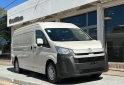 Utilitarios - Toyota HIACE FURGON 2.8TDI L2H2 2024 Diesel 0Km - En Venta