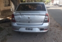 Autos - Renault Logan 2010 GNC 200000Km - En Venta