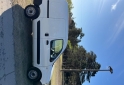 Utilitarios - Renault Kangoo 2017 Nafta 64000Km - En Venta