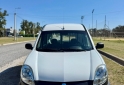 Utilitarios - Renault Kangoo 2017 Nafta 64000Km - En Venta