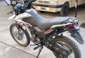 Motos - Zanella ZR 150 2023 Nafta 7000Km - En Venta