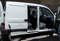 Utilitarios - Peugeot partner furgon 2013 Diesel 129000Km - En Venta