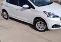 Autos - Peugeot 208 allure 2018 Nafta 61000Km - En Venta