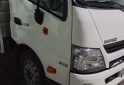 Camiones y Gras - Camin Toyota Hino 300 816 (67.000 kms) - En Venta