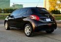 Autos - Peugeot 208 2014 Nafta 110000Km - En Venta