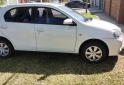 Autos - Toyota Etios xs 2014 Nafta 138100Km - En Venta