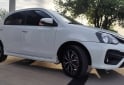 Autos - Toyota ETIOS XLS 2019 Nafta 54000Km - En Venta