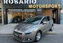 Autos - Peugeot 5008 2013 Nafta 120000Km - En Venta