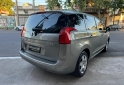 Autos - Peugeot 5008 2013 Nafta 120000Km - En Venta