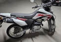 Motos - Honda Tornado 2023 Nafta 5000Km - En Venta