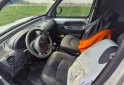 Utilitarios - Renault Kangoo 2016 GNC 211600Km - En Venta