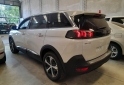 Autos - Peugeot 5008 2022 Diesel 60Km - En Venta