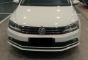 Autos - Volkswagen VENTO 1.4T HIGHLINE AT 2017 Nafta 122500Km - En Venta