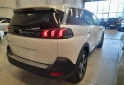 Autos - Peugeot 5008 2022 Diesel 60Km - En Venta