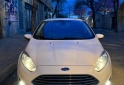 Autos - Ford Fiesta Titanium 2015 Nafta 102000Km - En Venta