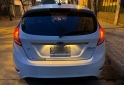 Autos - Ford Fiesta Titanium 2015 Nafta 102000Km - En Venta