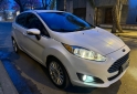 Autos - Ford Fiesta Titanium 2015 Nafta 102000Km - En Venta