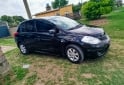 Autos - Nissan Acenta 2010 Nafta 250000Km - En Venta